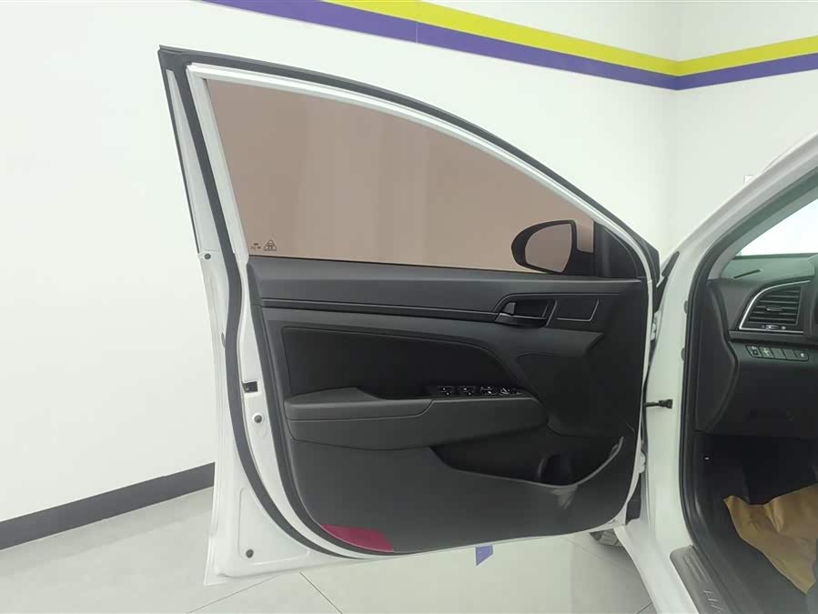 Hyundai 2018 car image #8