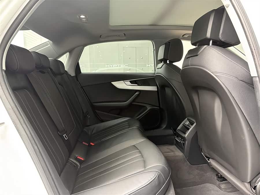 Audi A4L 2020 immagine di auto #8