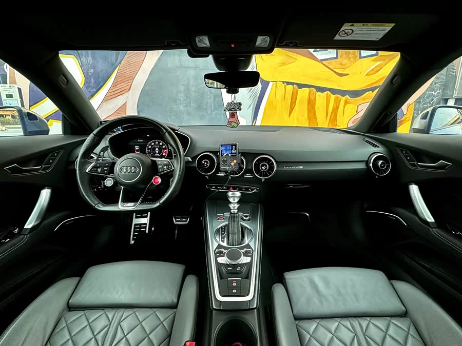 Audi TT 2011 image de voiture #8