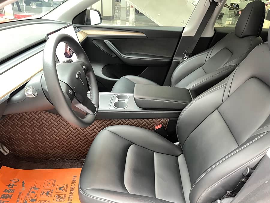 Tesla Model Y 2022 car image #8