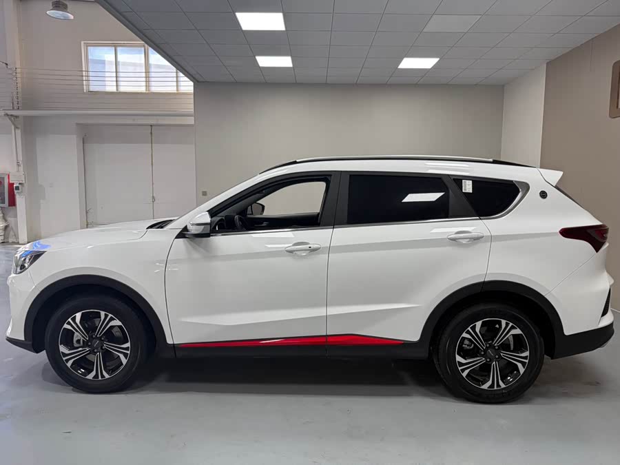 Jetour X70 2023 car image #8