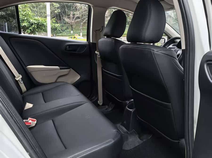 Honda Greiz 2018 car image #8