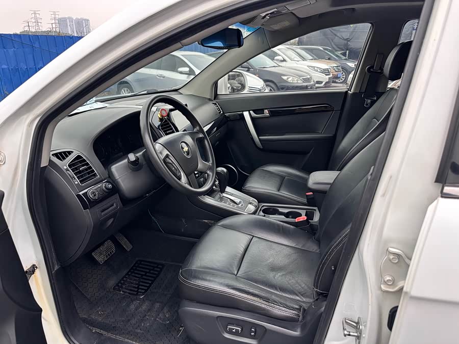 Chevrolet Captiva 2013 car image #8