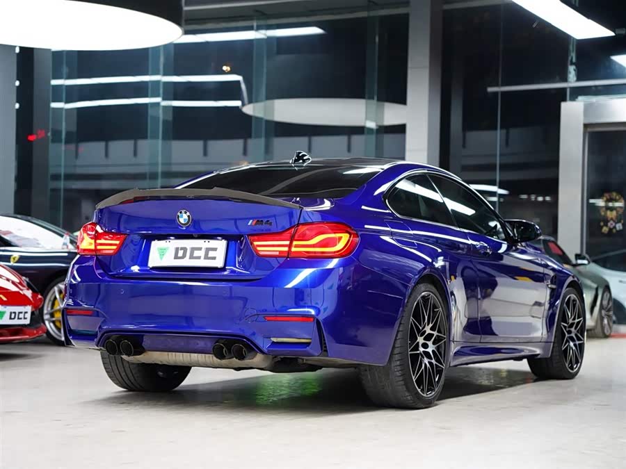 BMW M4 2019 car image #8
