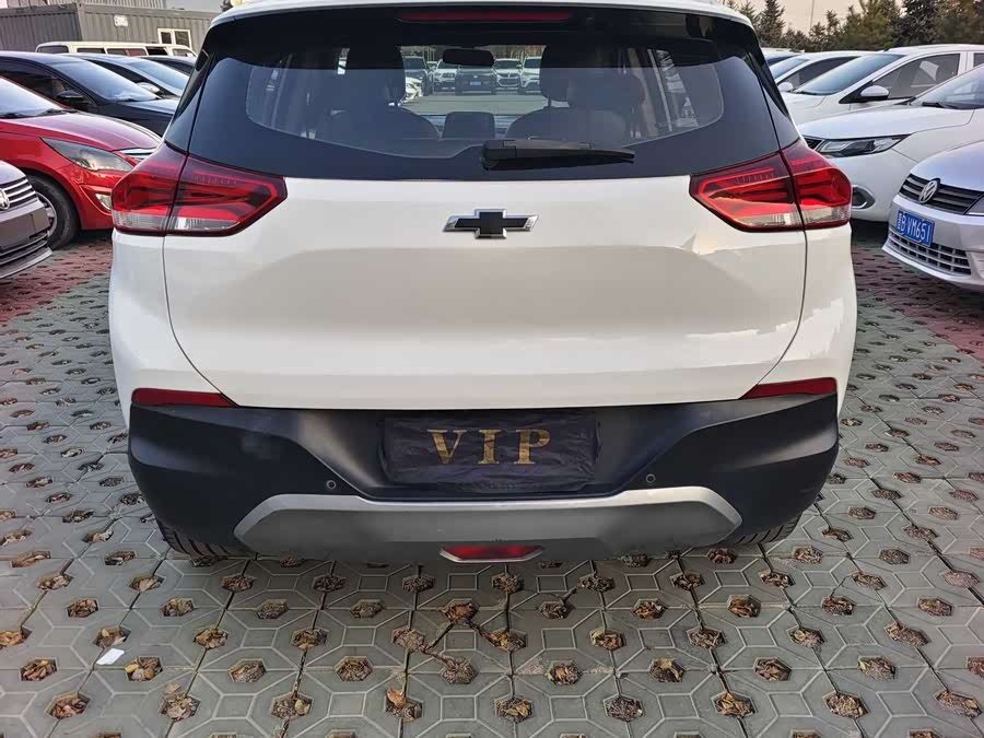 Chevrolet Tracker 2019 immagine di auto #8