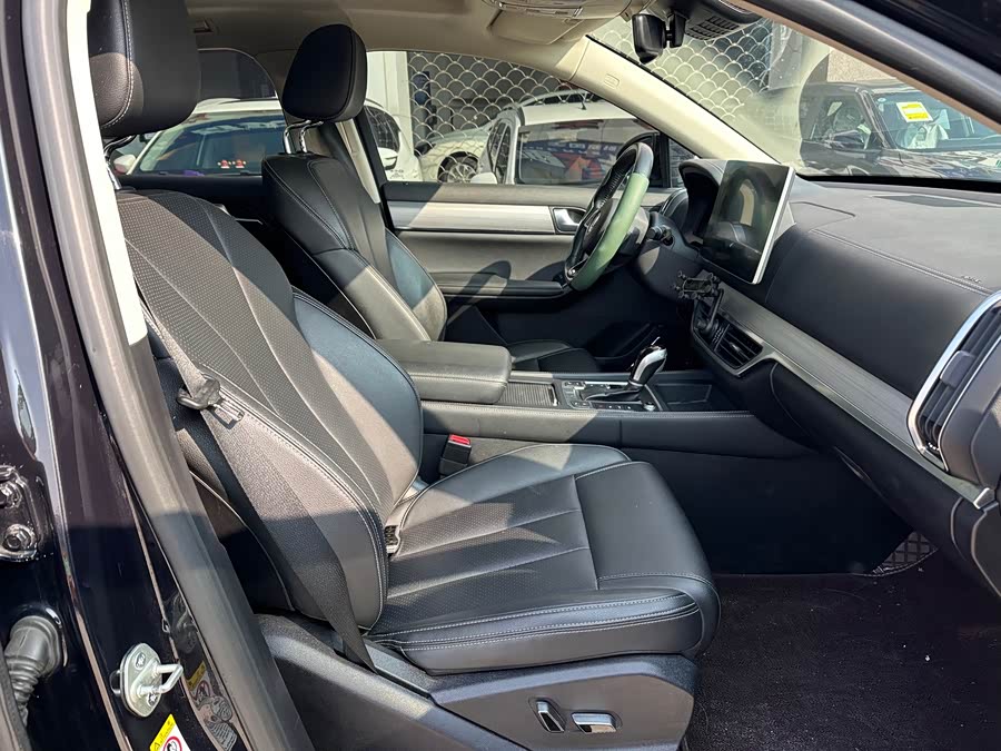 BYD Tang 2019 car image #8