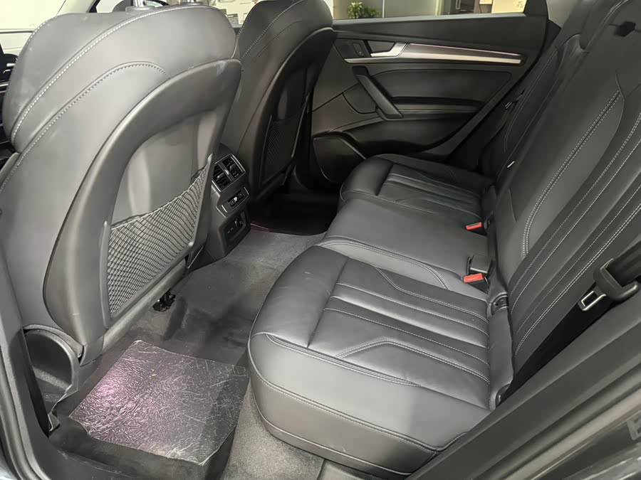 Audi Q5L 2022 car image #8