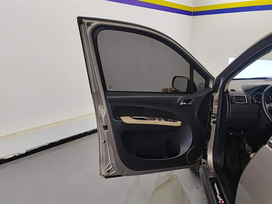 Forthing JOYEAR X3 2014 صورة سيارة #8