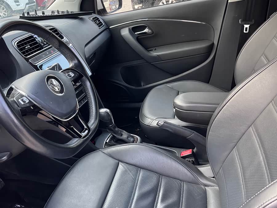 Volkswagen Polo 2017 #8 Volkswagen Polo 2017 car image #8