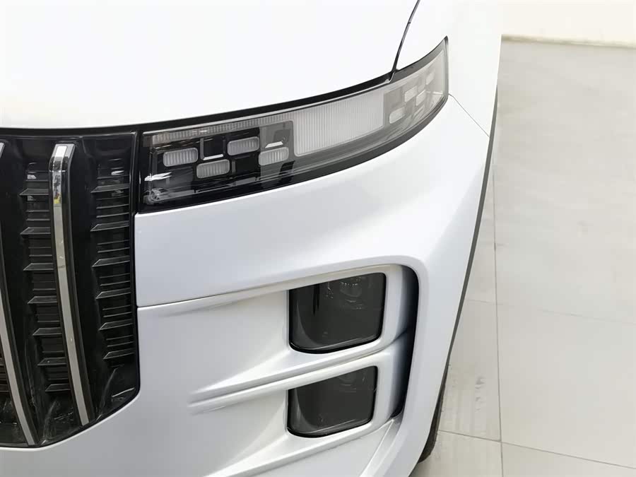 Chery Exploration 06 C-DM 2025 #8 Chery Exploration 06 C-DM 2025 car image #8