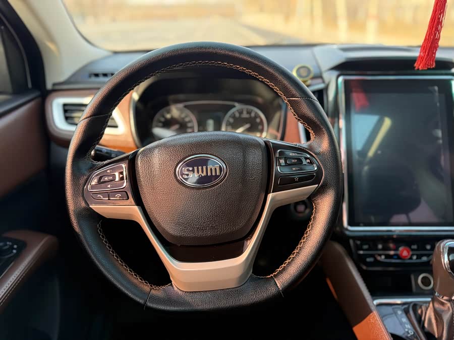 SWM X7 2019 imagen de coche #8