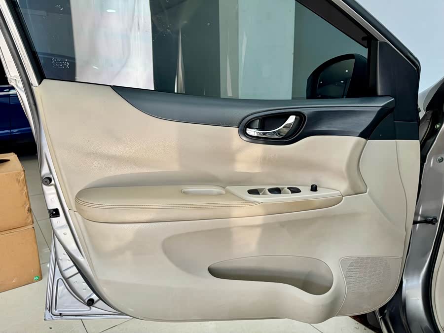 日产 骐达TIIDA 2012 汽车图片 #8