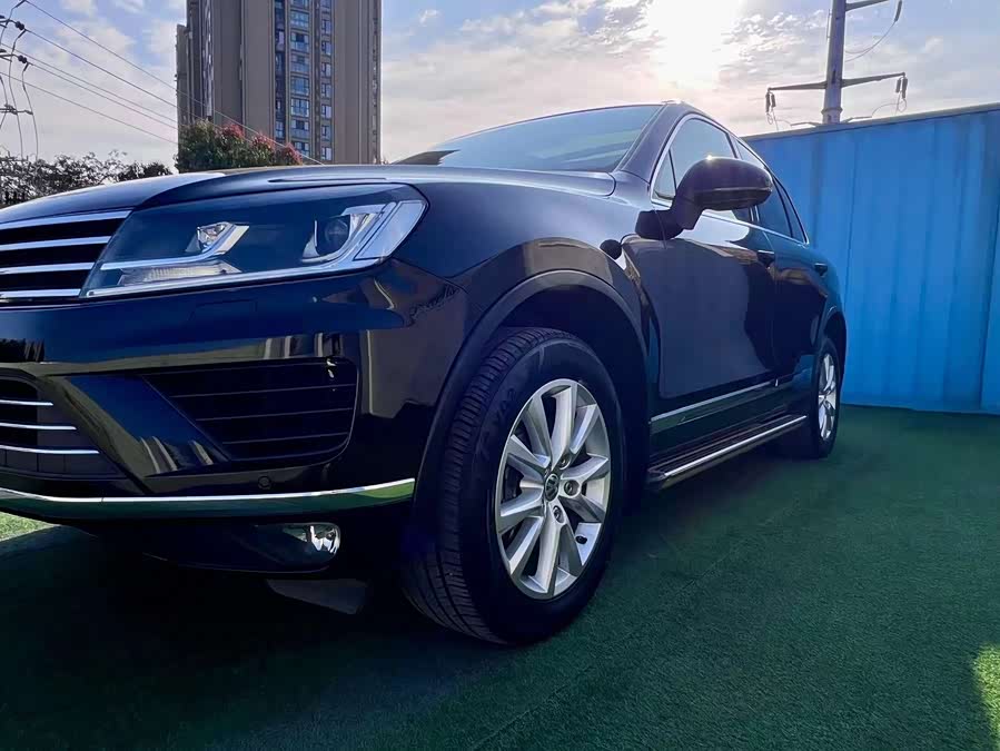 Volkswagen Touareg 2016 immagine di auto #8