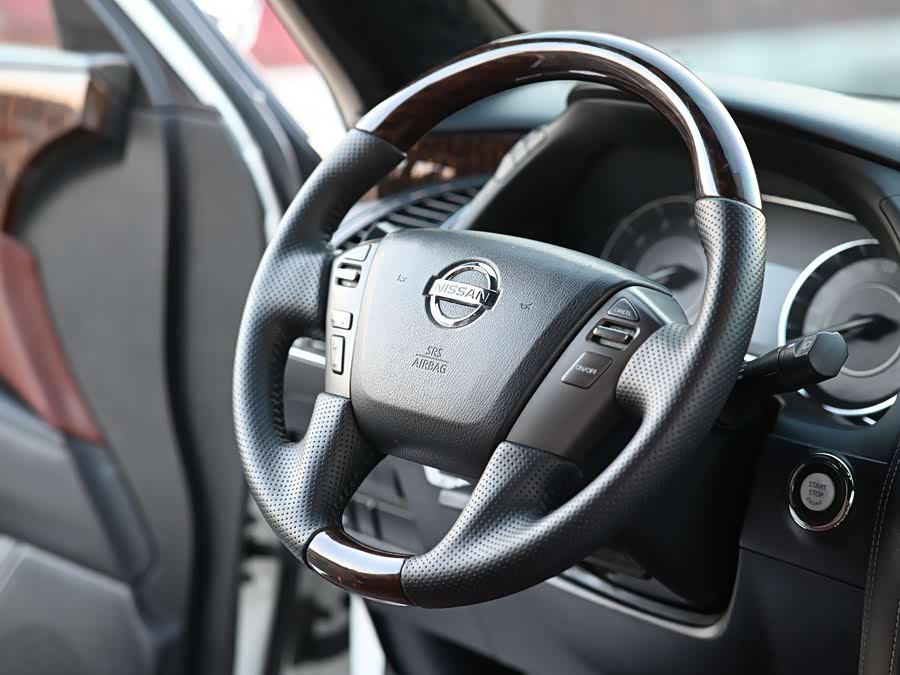 日产 途乐 2018 汽车图片 #8