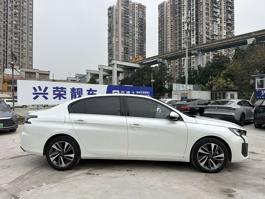 Peugeot 408 2025 car image #8