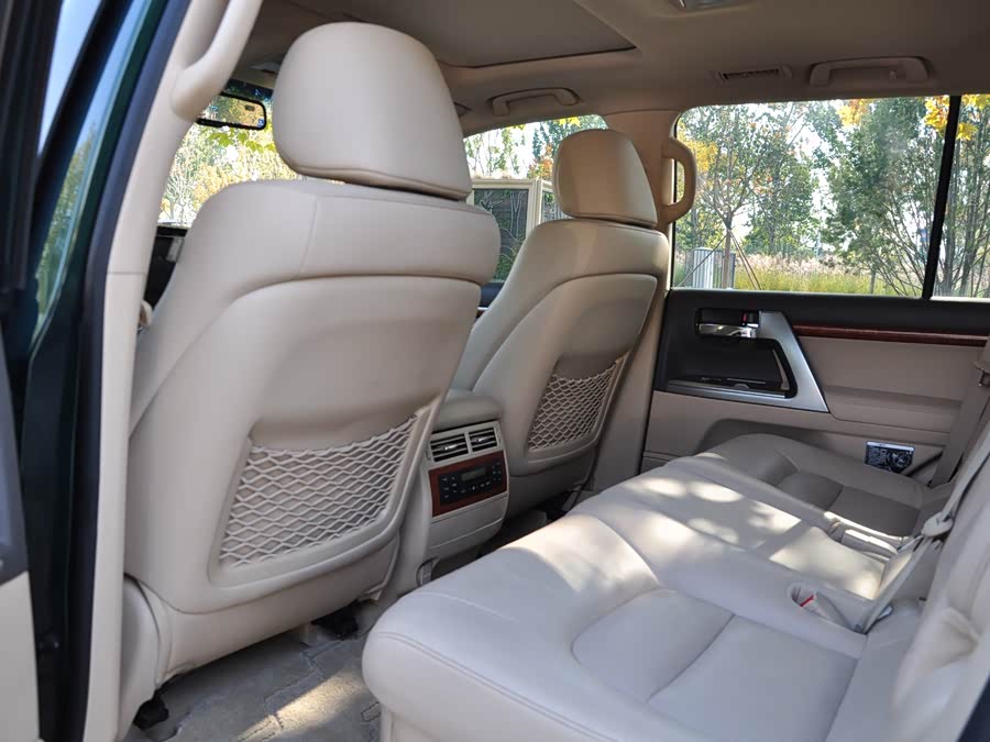 Toyota Land Cruiser 2015 #8 Toyota Land Cruiser 2015 car image #8