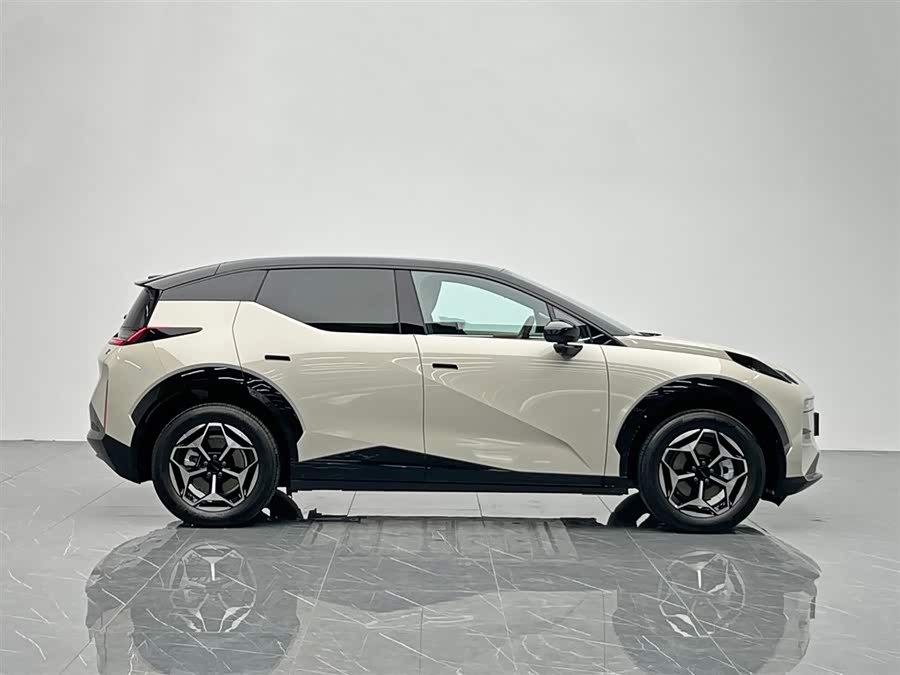 Zeekr X 2025 car image #8
