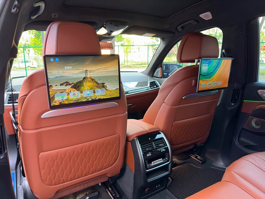 BMW X7 2025 immagine di auto #8