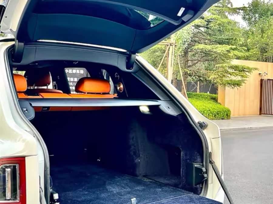 Rolls-Royce Cullinan 2020 #8 Rolls-Royce Cullinan 2020 car image #8