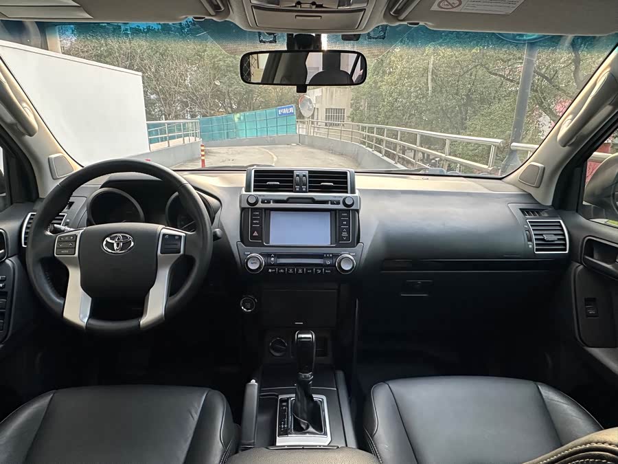 Toyota Land Cruiser Prado 2016 #8 Toyota Land Cruiser Prado 2016 car image #8