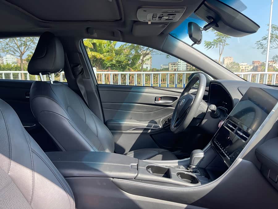 Toyota Avalon 2022 car image #8