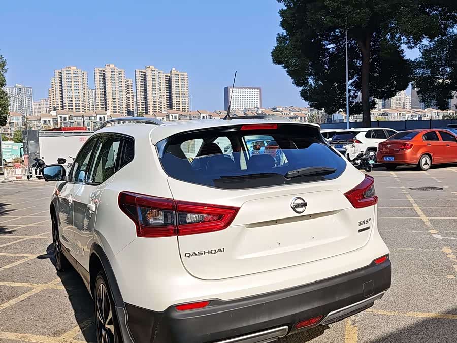 Nissan Qashqai 2016 car image #8