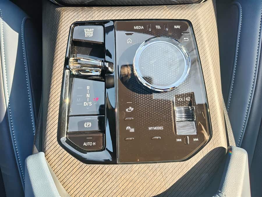 BMW X3 2025 car image #8