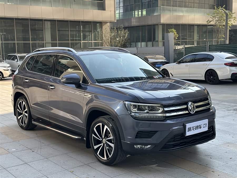 Volkswagen Tharu 2020 car image #8