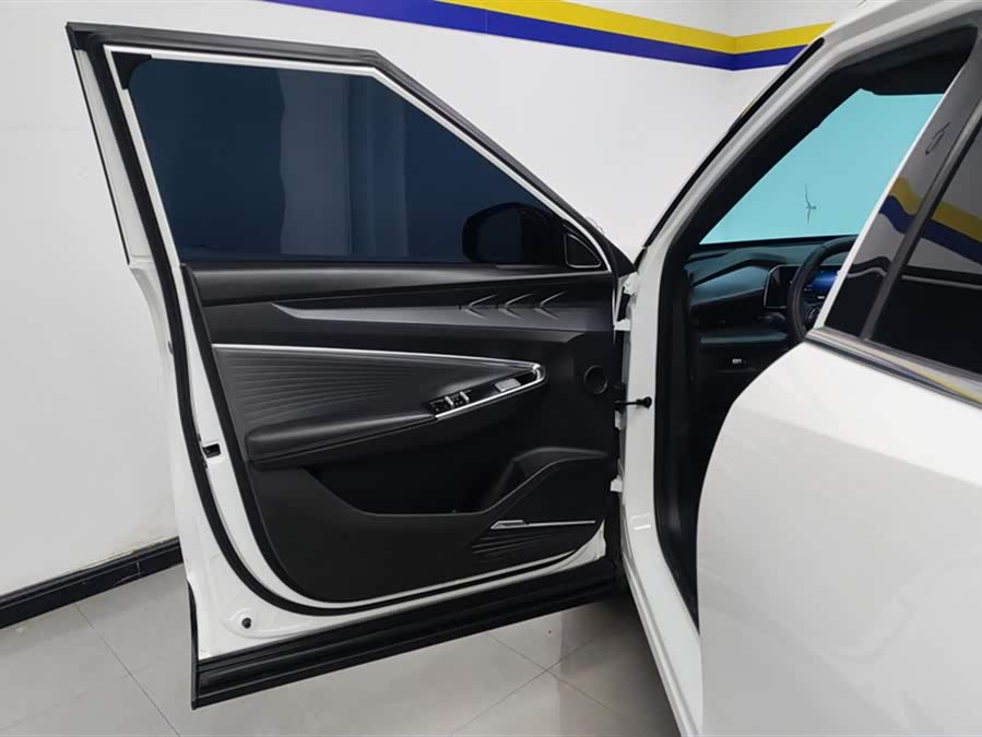 GEELY Boyue 2023 #8 GEELY Boyue 2023 immagine di auto #8