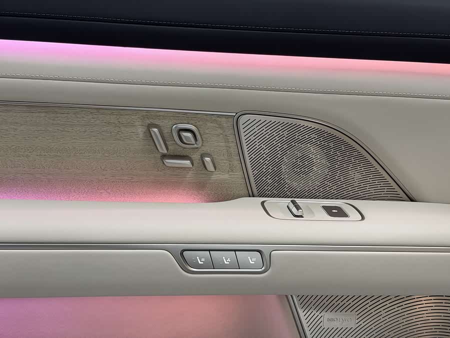 蔚来 蔚来ES8 2025 汽车图片 #8