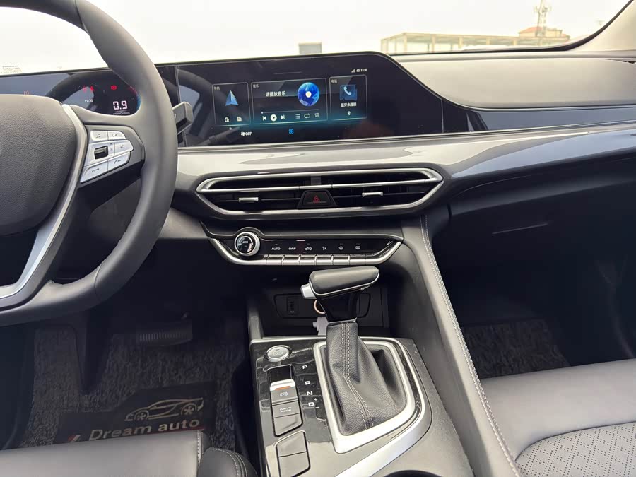 Changan Eado 2020 #8 Changan Eado 2020 صورة سيارة #8