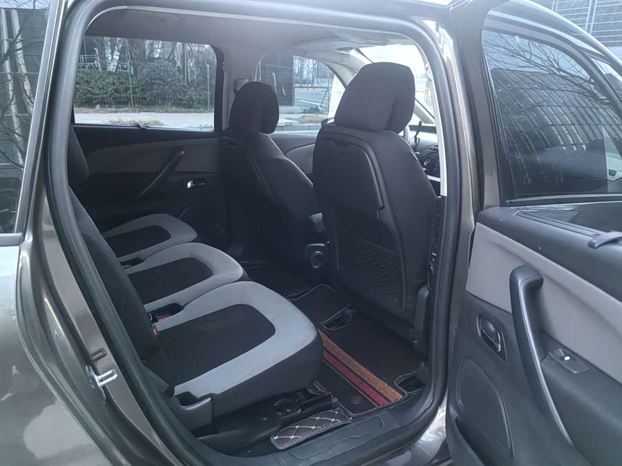 Citroen C4 PICASSO 2017 imagem de carro #8