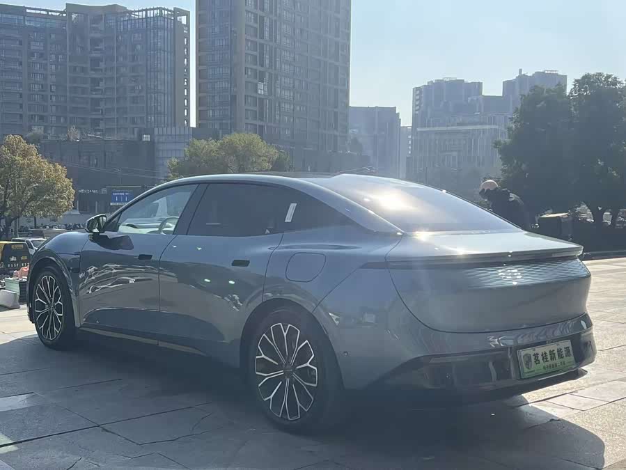 极氪 极氪007 2024 汽车图片 #8