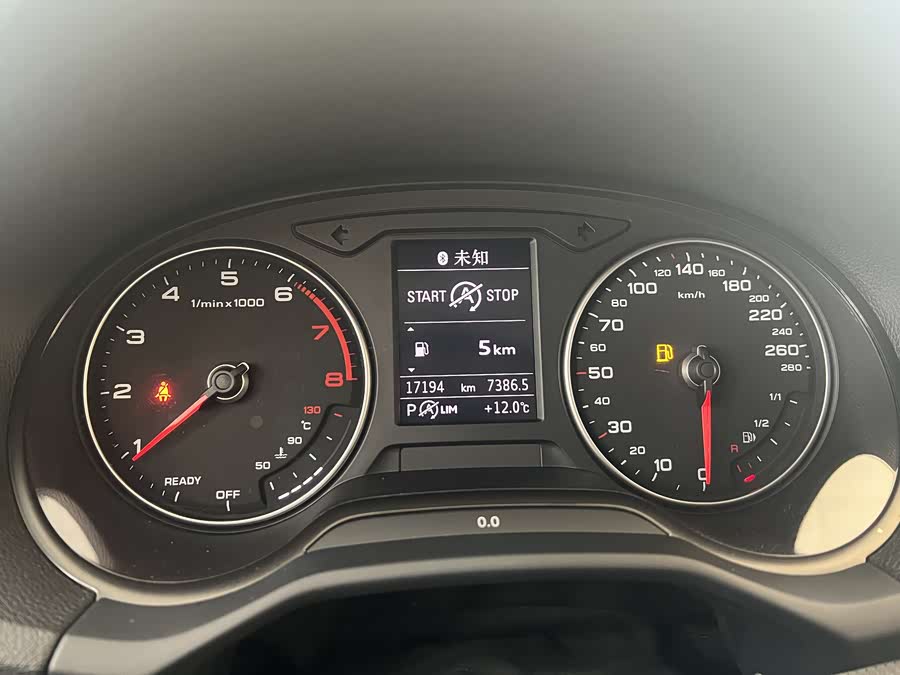 Audi Q2L 2020 car image #8