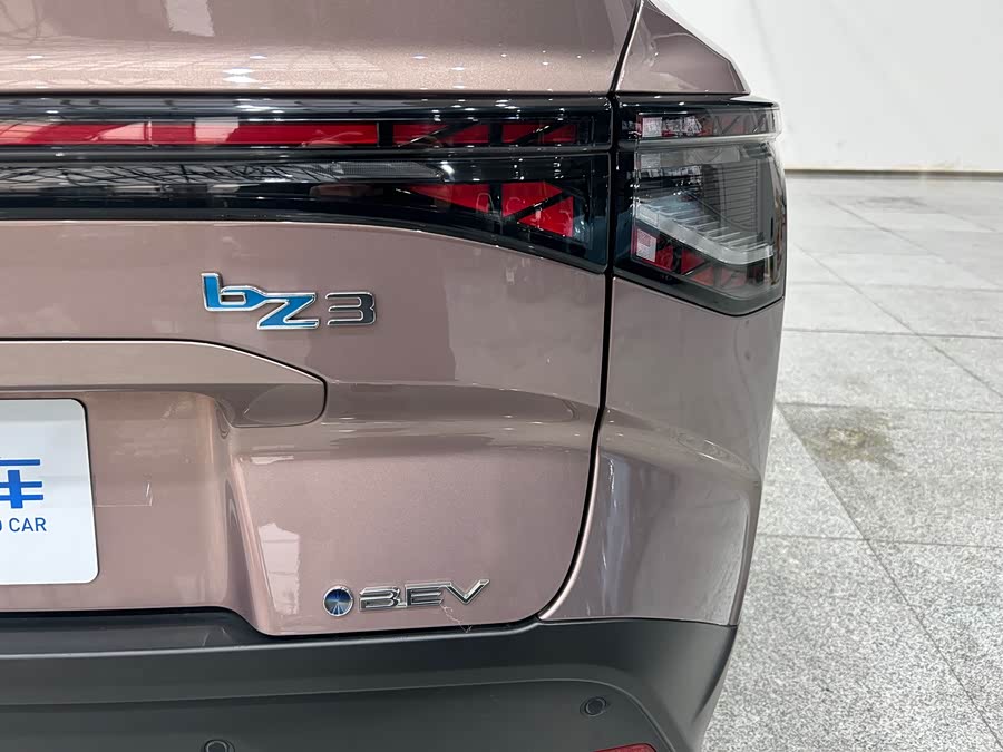 Toyota bZ3 2023 immagine di auto #8