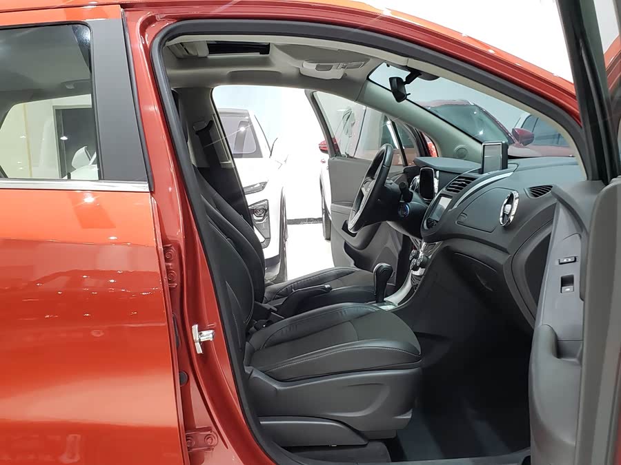 Chevrolet Tracker 2015 #8 Chevrolet Tracker 2015 immagine di auto #8