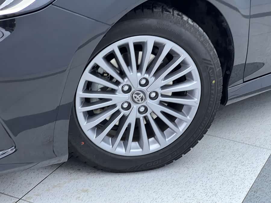 Toyota Camry 2024 #8 Toyota Camry 2024 car image #8