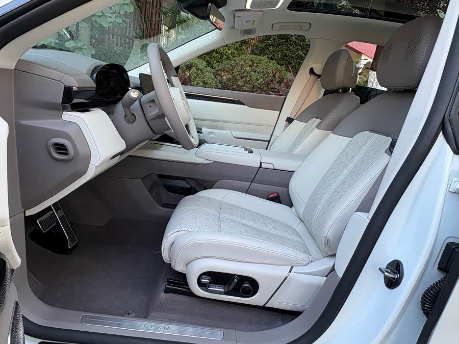 极氪 极氪7X 2024 汽车图片 #8