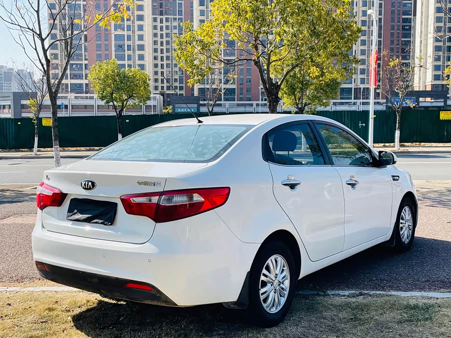 起亚 起亚K2 2012 汽车图片 #8