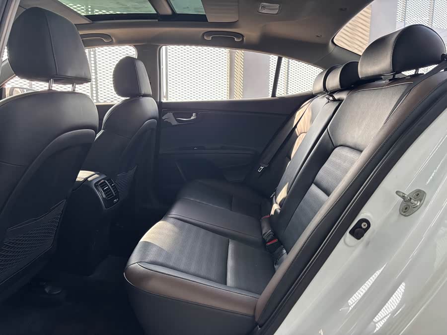 Kia K5 2019 immagine di auto #8