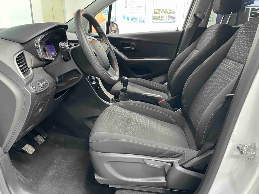 Chevrolet Tracker 2016 car image #8