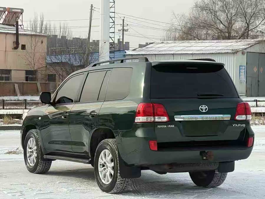 Toyota Land Cruiser 2012 #8 Toyota Land Cruiser 2012 car image #8