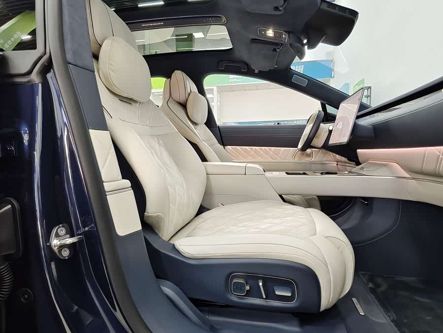 蔚来 蔚来ET9 2025 汽车图片 #8