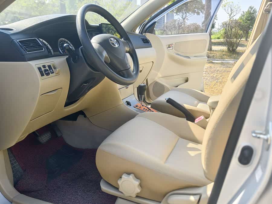 Toyota Corolla (Classic) 2014 immagine di auto #8