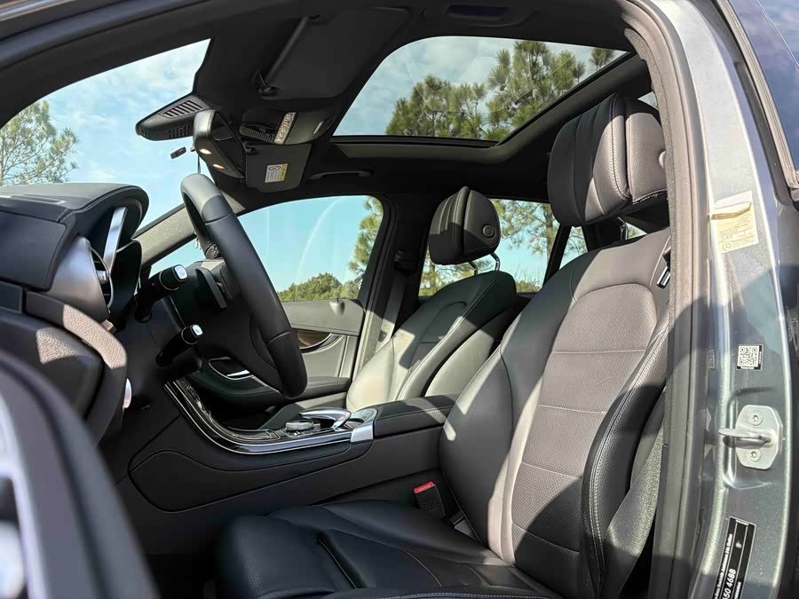 Mercedes-Benz GLC Class 2016 car image #8