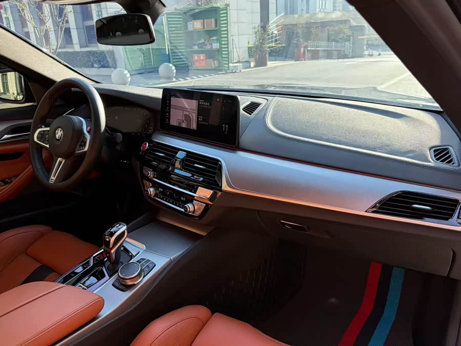 BMW M5 2021 #8 BMW M5 2021 صورة سيارة #8