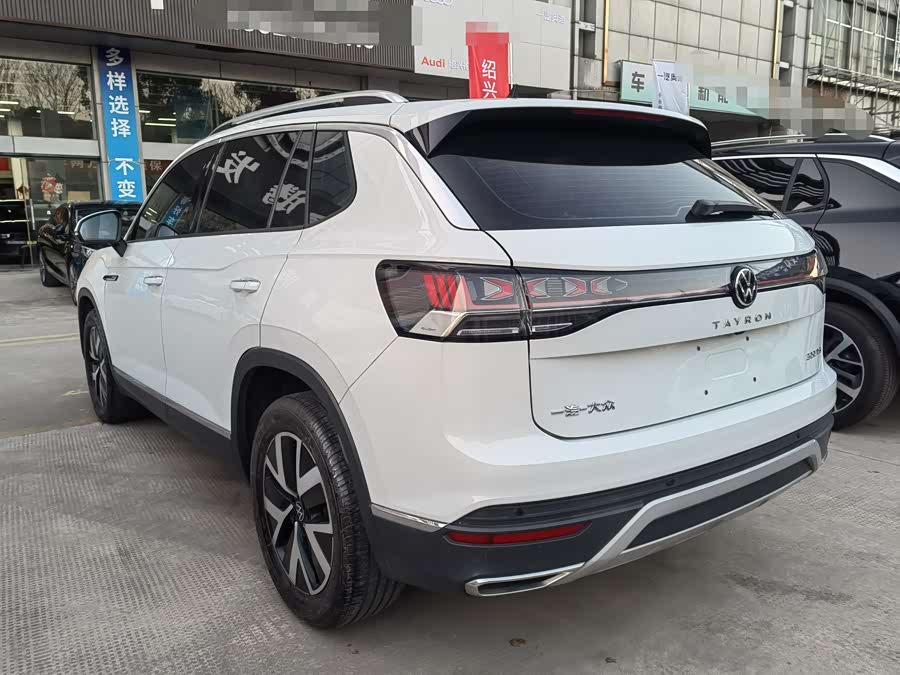 Volkswagen Tayron 2023 immagine di auto #8