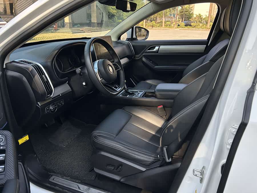 BYD Tang 2018 car image #8