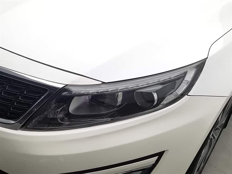 Kia K5 2015 car image #8