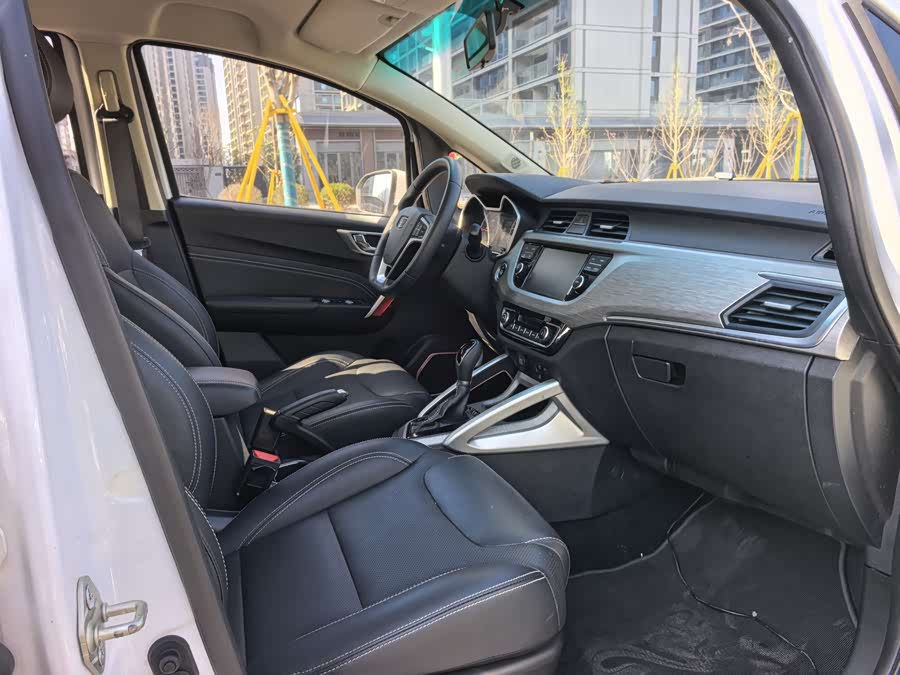 GEELY Vision X3 2018 #8 GEELY Vision X3 2018 immagine di auto #8